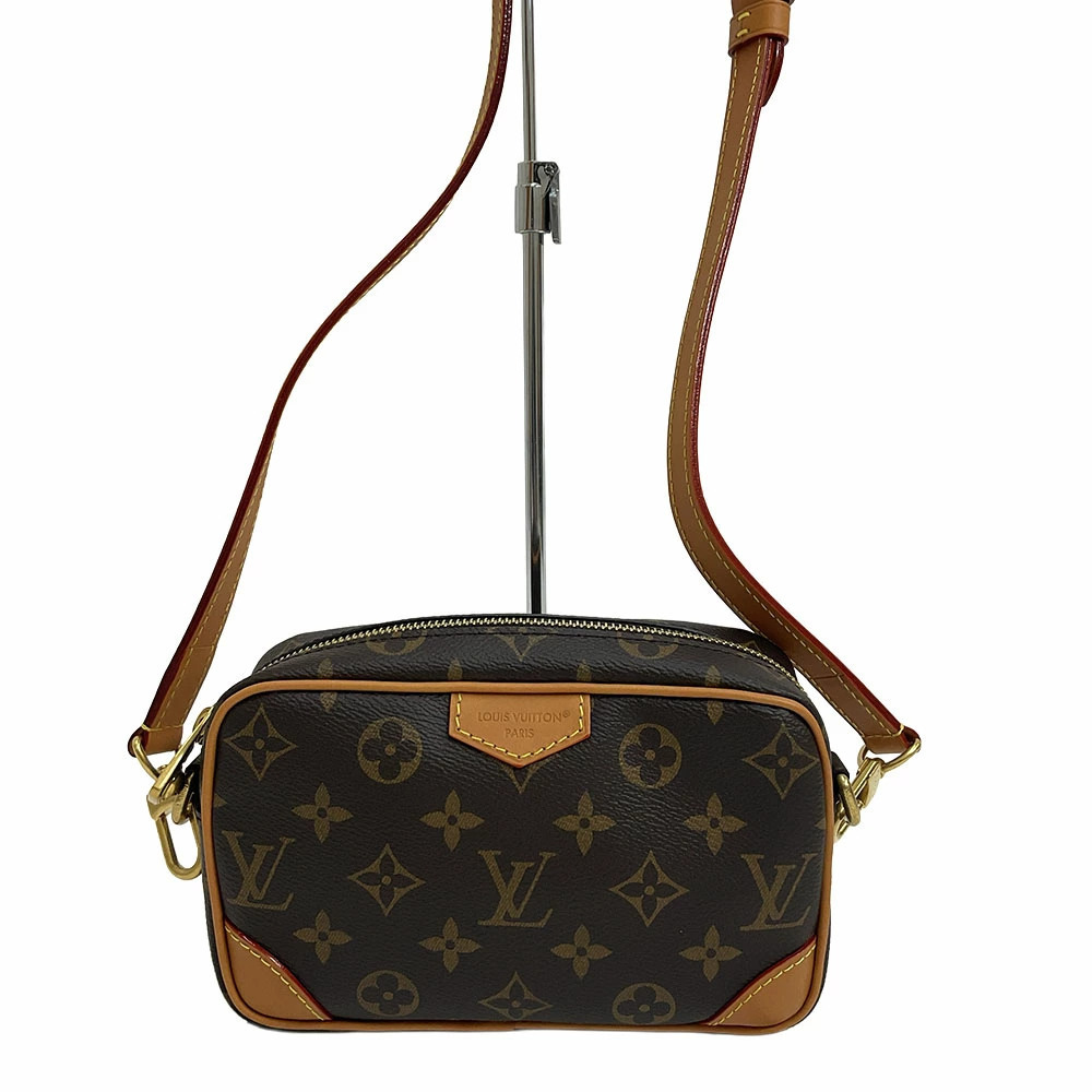 LOUIS VUITTON Trocadero Wearable Wallet Monogram